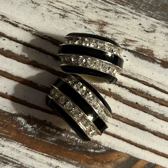 Donald Stannard VTG Black Gold Half Hoop Earrings Clip On Enamel Rhinestone - Picture 12 of 12